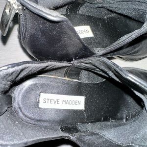Steve Madden booties size 8.5